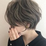 川崎市の美容院”hair green”のカーキアッシュショート